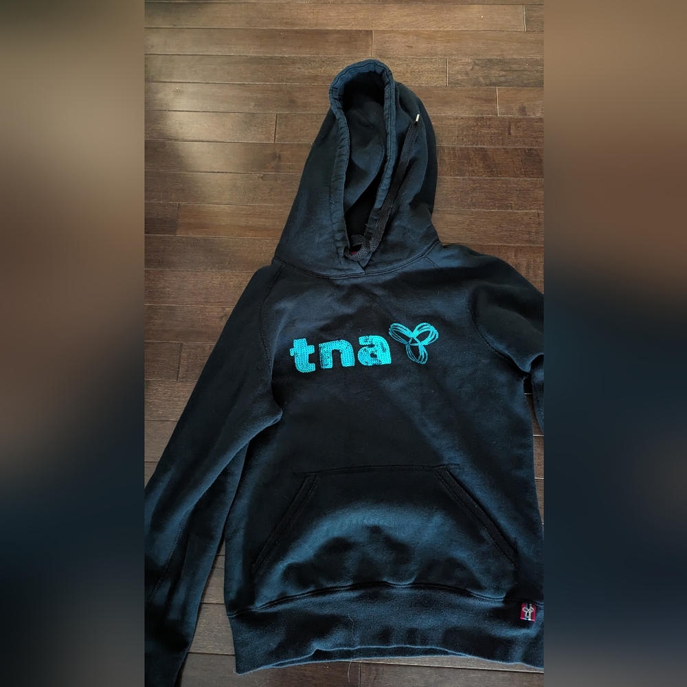 Aritzia TNA Pullover Hoodie Sweater Jacket